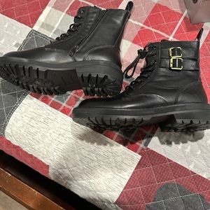 Brand new never worn women’s combat boots